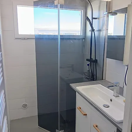 3 Pieces Vue - Clim - 5 Min De La A Pied Daire *