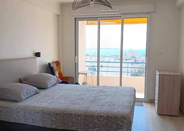 3 Pieces Vue - Clim - 5 Min De La A Pied * Αντίμπ